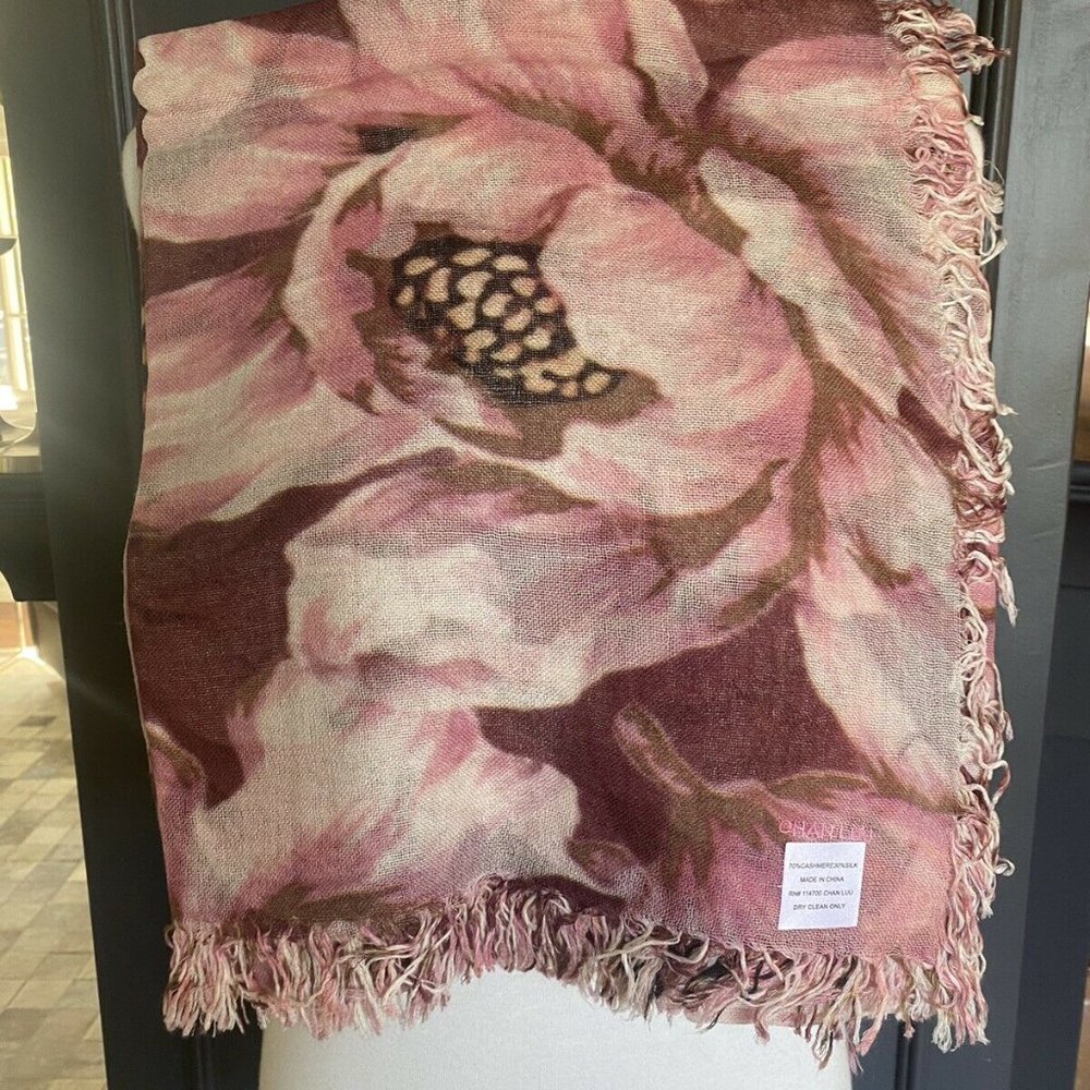 New Authentic Chan Luu Peony Floral Print Cashmere Silk Scarf  Color: Tawny Port - Picture 5 of 7